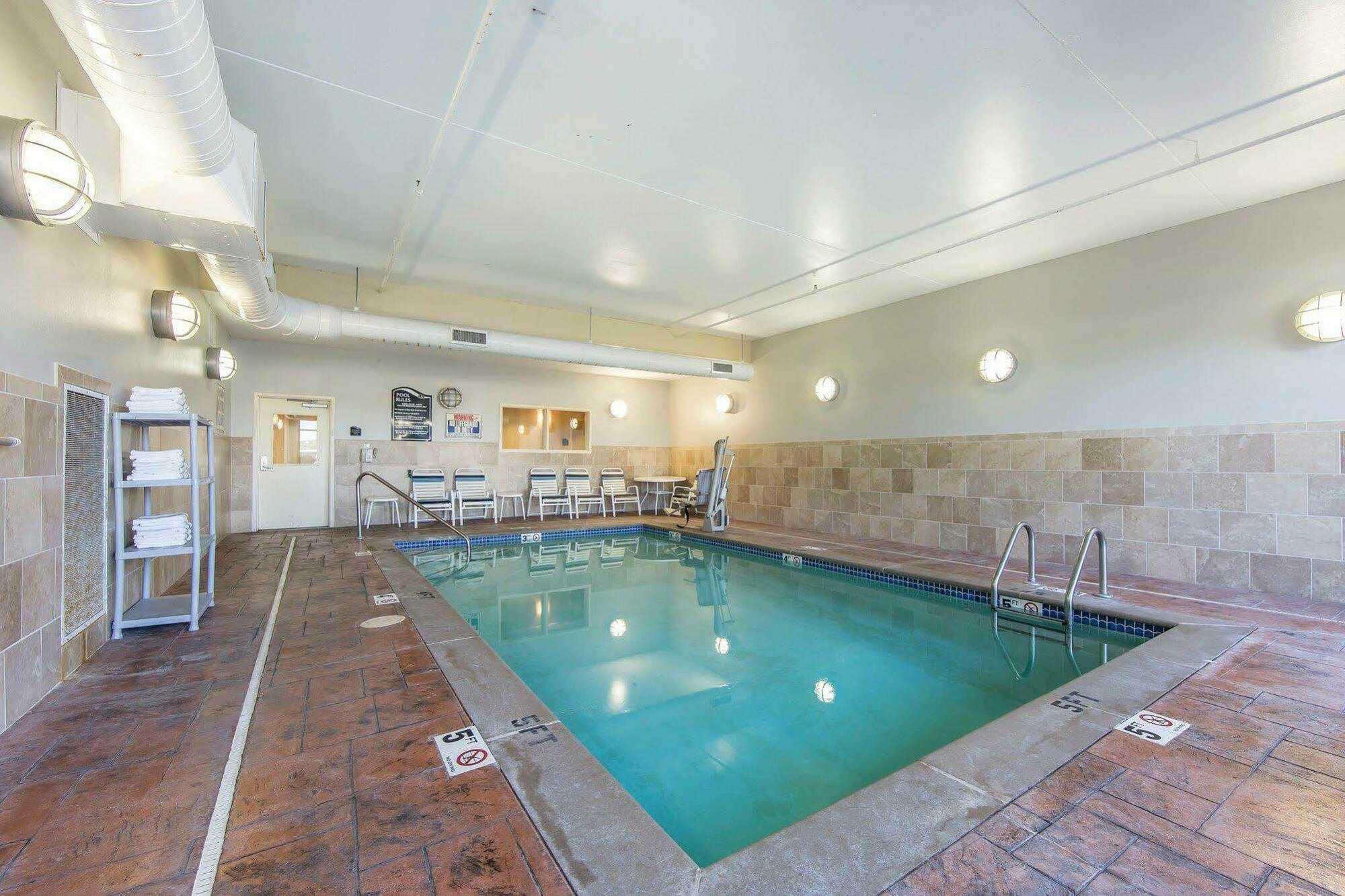 Hotel Comfort East 2*
